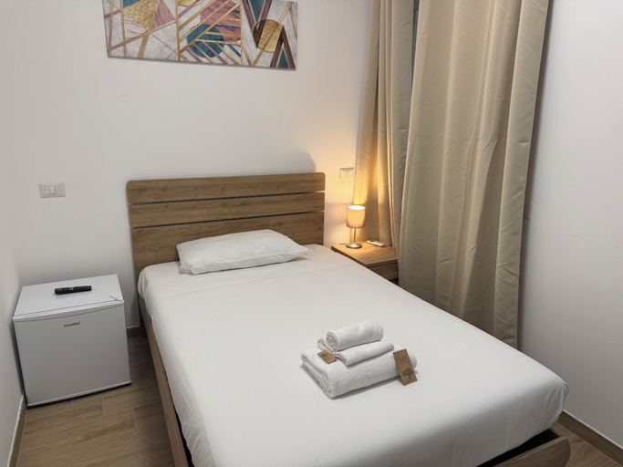 Room 2, AppiaNuova478 - ChiacchioProperty, Roma