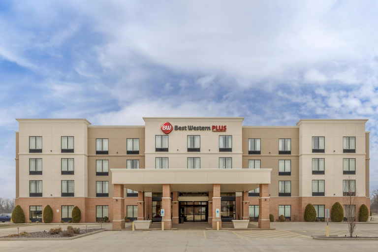 Exterior & Views 2, Best Western Plus Centralia Hotel & Suites, Clinton