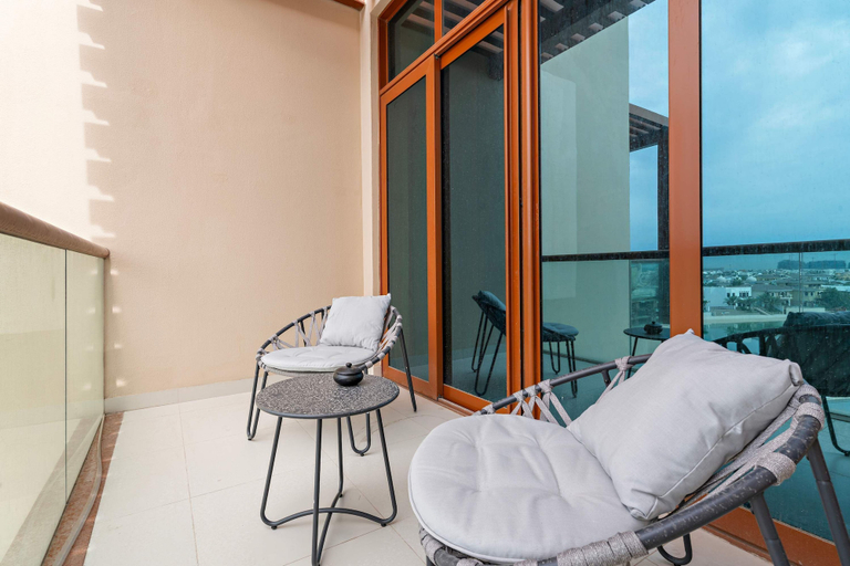 Room 5, Silkhaus Seaside Studio Palm Views West Tower, Dubai
