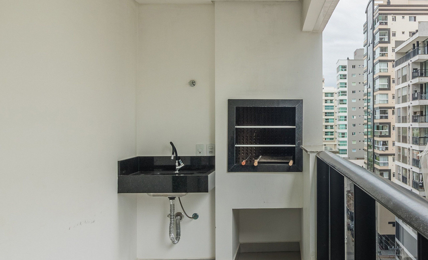 Property grounds, Apt w/ BBQ Grill 300m From the Beach May0501, Porto Belo