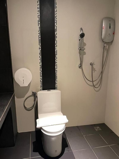 Bathroom 3, AZZ Hotel, Muang Chiang Mai