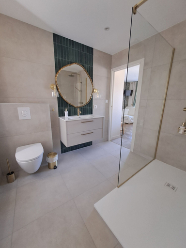 Bathroom 5, Chambre d'hôtes le lac, Ille-et-Vilaine