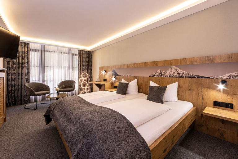 Bedroom 3, Hotel Alpina Ros Demming, Berchtesgadener Land