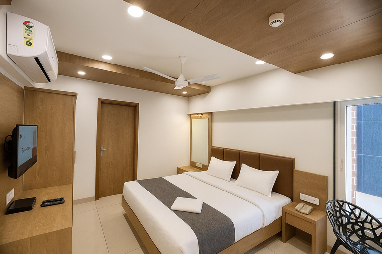 Bedroom 3, Hotel The Tulip , Diu