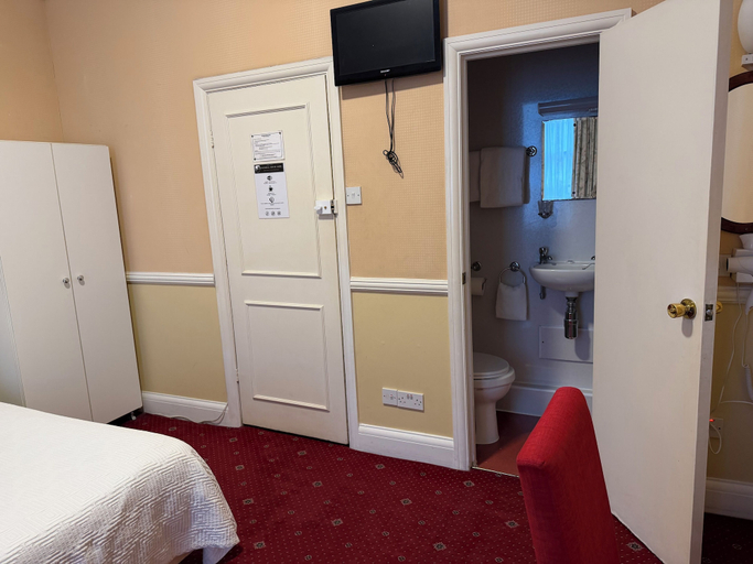 Bedroom 3, Balmoral House Hotel, London