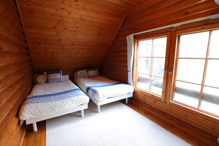 Bedroom 2, green bell, Myōkō