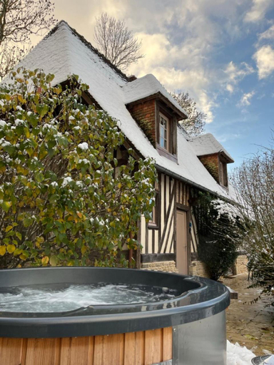 Sport & Beauty 2, Locations - Domaine Le Coq Enchante, Calvados