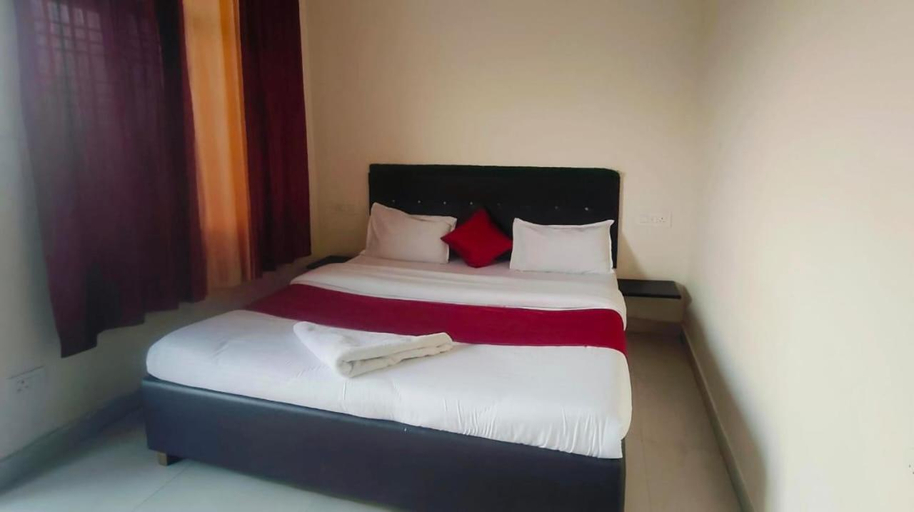 Bedroom 3, JD Hotel, Dehradun