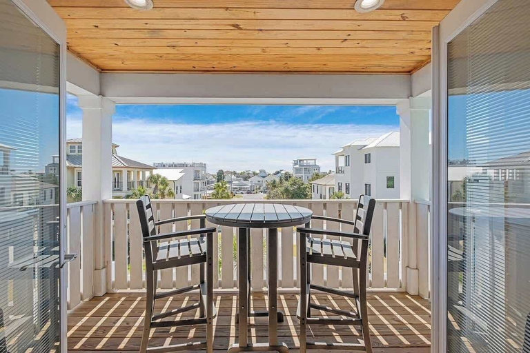 Room 3, Modern 3-story Beach House W Poll and Billiard, Walton