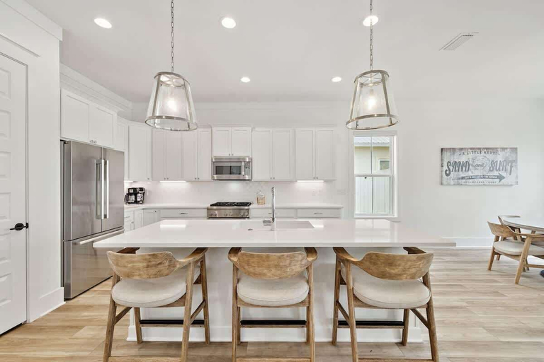 Room 2, 7BR Elegance and Comfort Withpool and Near the Beach, Walton