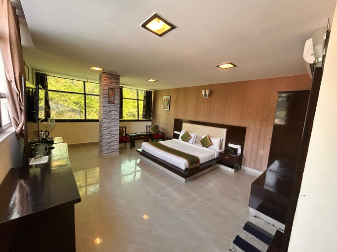 Others 5, Hotel Rongla, Kangra