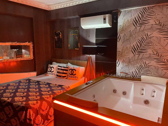 Bathroom 5, Royal Hotel-Kumkapi, Fatih