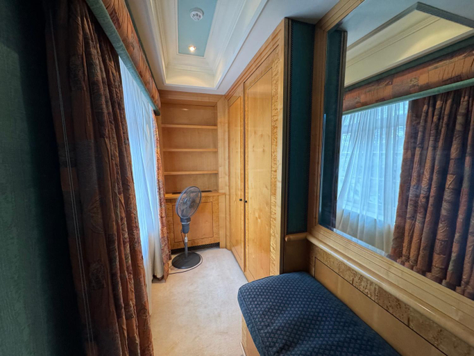 Bedroom 2, The Bishop, London