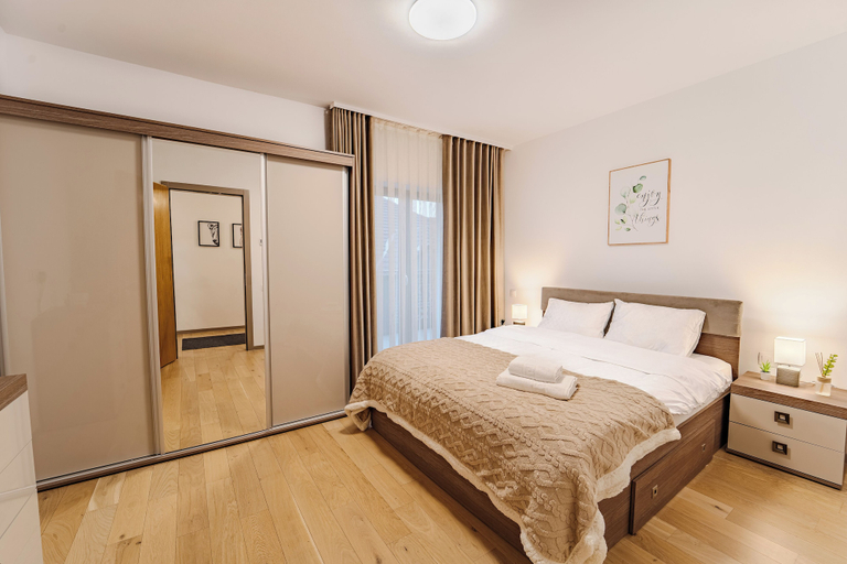 Room 5, Central Monarh Tower Accomodation, Timisoara