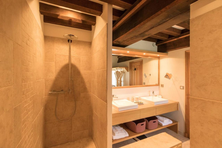 Bathroom 4, Locations - Domaine Le Coq Enchante, Calvados