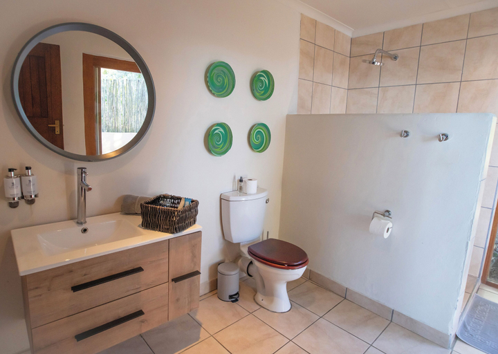 Bathroom 5, Malkoha Lake St. Lucia, Umkhanyakude