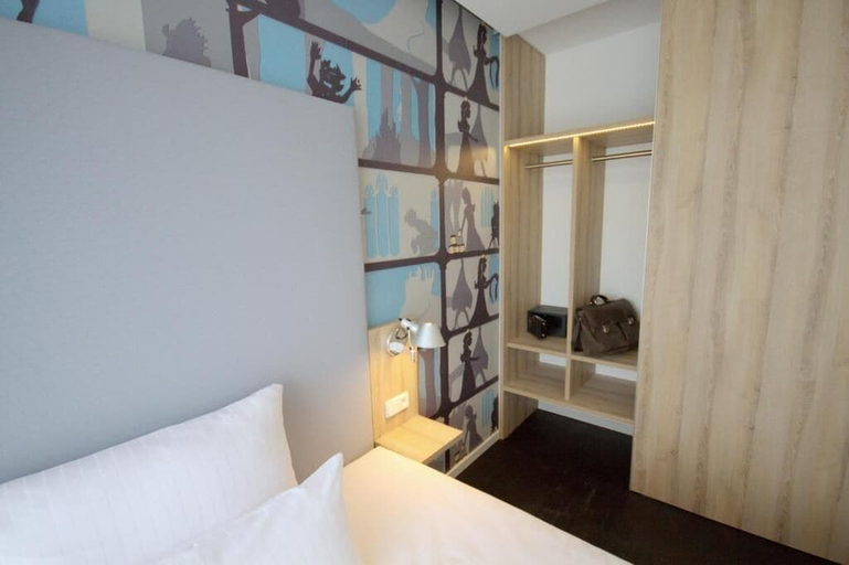 Bedroom 3, Grimms Potsdamer Platz, Berlin