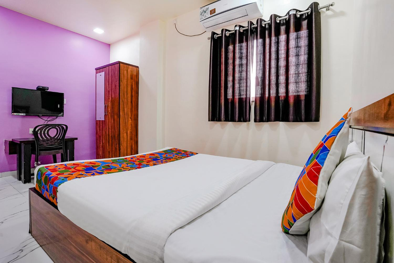 Bedroom 2, FabExpress Chaitanya Inn, Pune