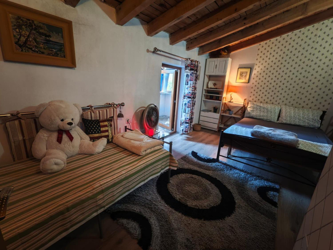 Bedroom 2, Vila Topalli, Pogradecit