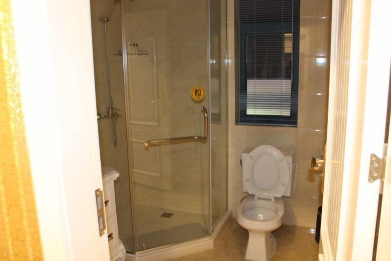 Bathroom 4, Haiwang Hongya Hot Spring Hotel, Jiaozuo