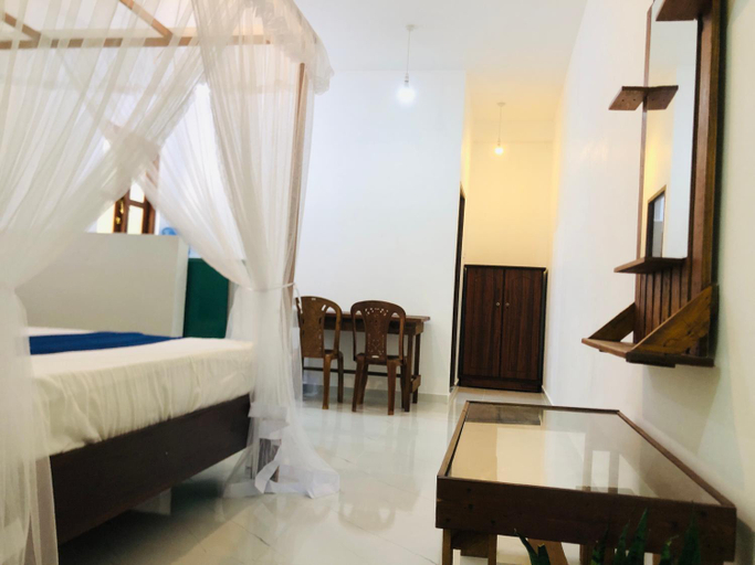 Bedroom 2, Una Hills, Habaraduwa