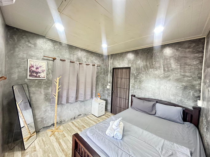 Bedroom 3, Beach Yard Hostel, Ko Phangan