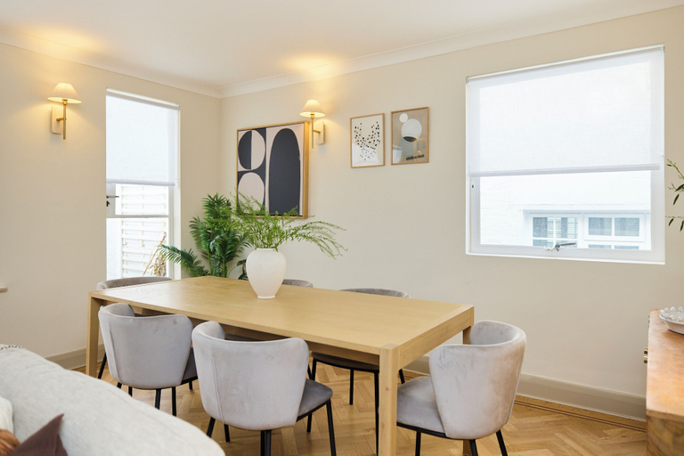 Dining, The White Terrace Flat, London