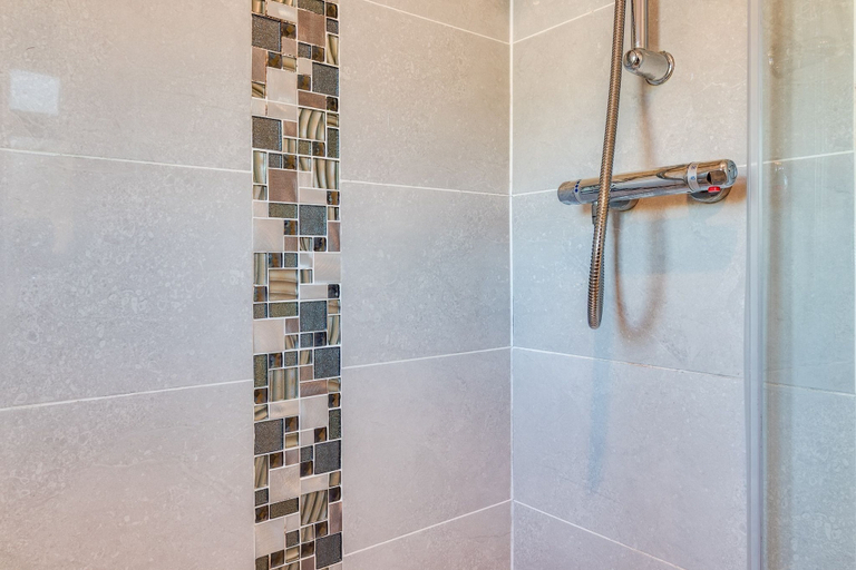 Bathroom 5, RS Belfast Hesketh, Belfast