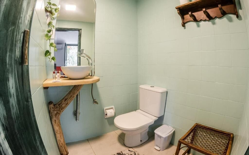 Bathroom 5, Hostel da Vila, Ilhabela