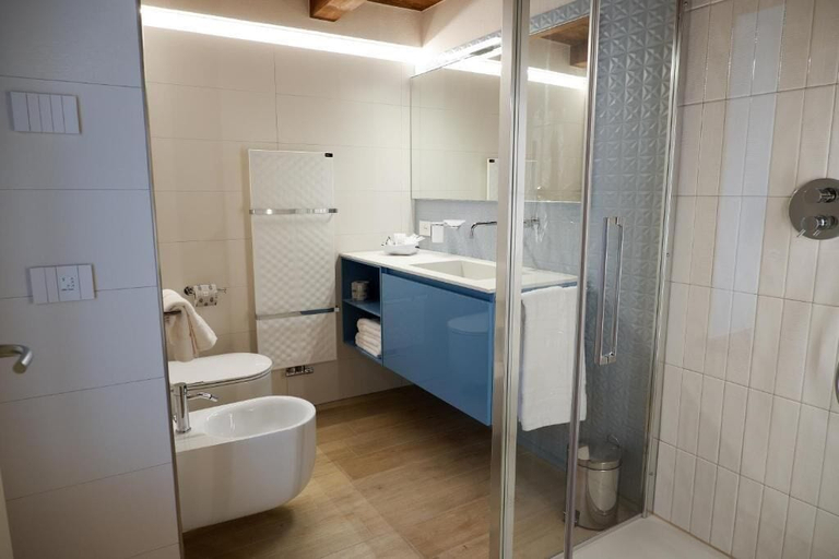 Bathroom 5, Maison Bertin, Aosta