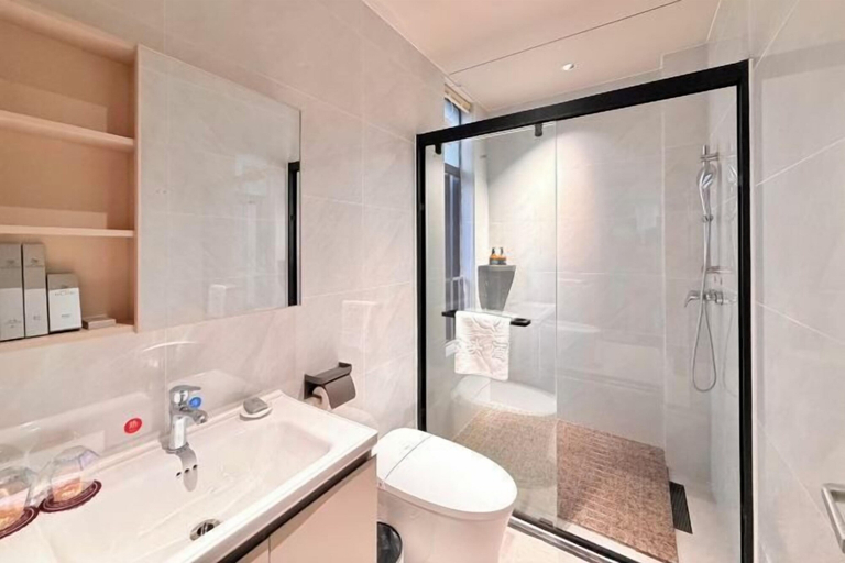 Bathroom 3, Stone Hotel, Qingyuan