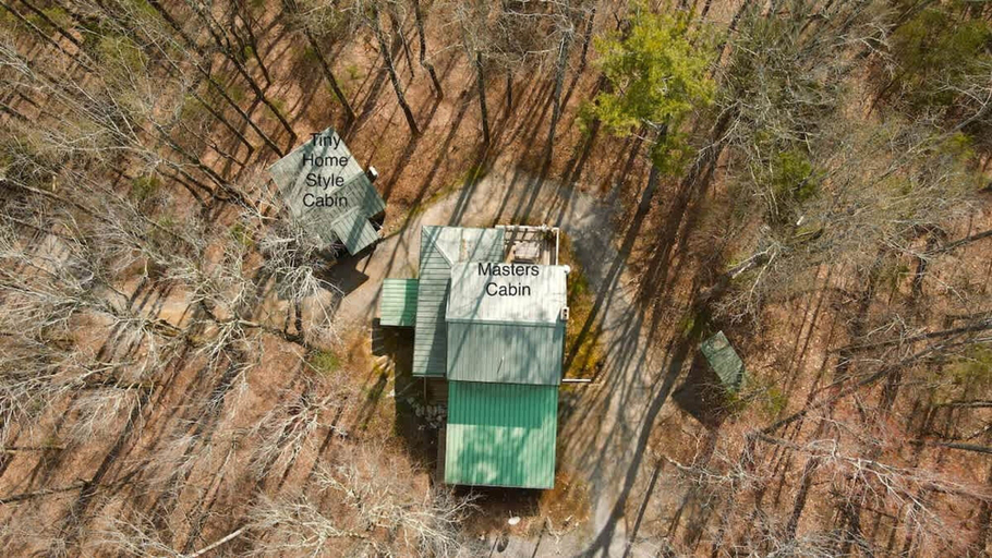 BBQ/picnic area, Cozy Guest Cabin Pet Friendly Secluded Peaceful, Rutherford