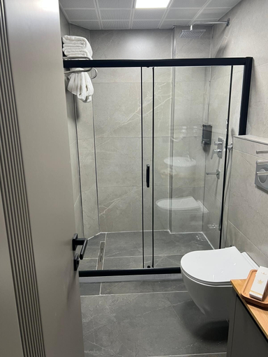 Bathroom 2, BY TASHAN GARDEN OTEL, Mardin