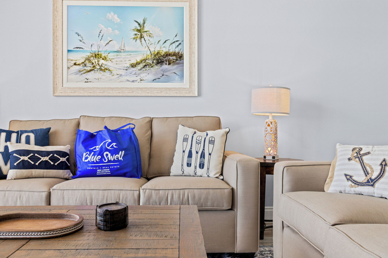 Living area 5, Its Sea-esta Time! Sleep, Sun, & Sea on the 9th Floor! Sleeps 6! Beachfront!, Bay