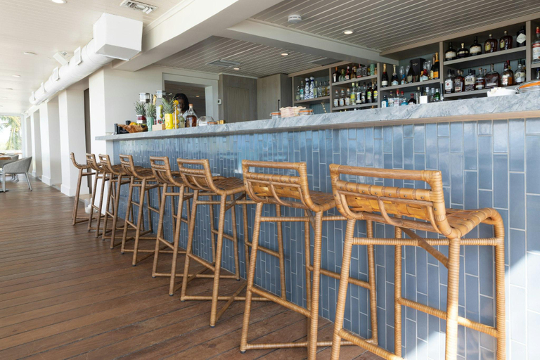 Food & Drinks 5, The Cove Eleuthera