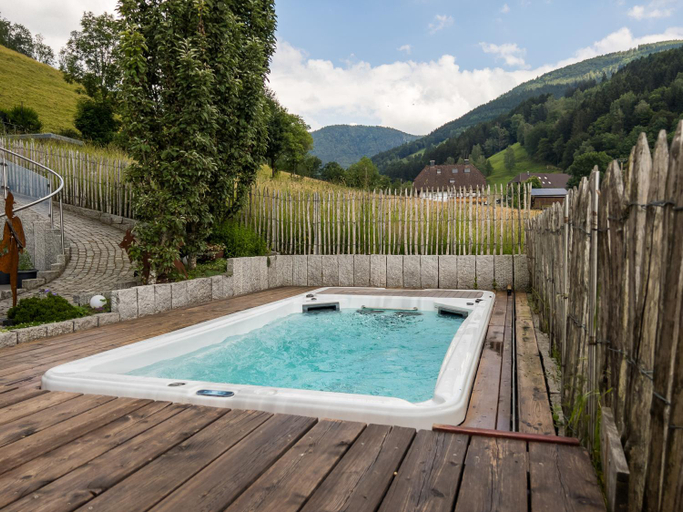 Sport & Beauty 2, ZeiTraum Ferienwohnung Rohrhardsberg, Emmendingen
