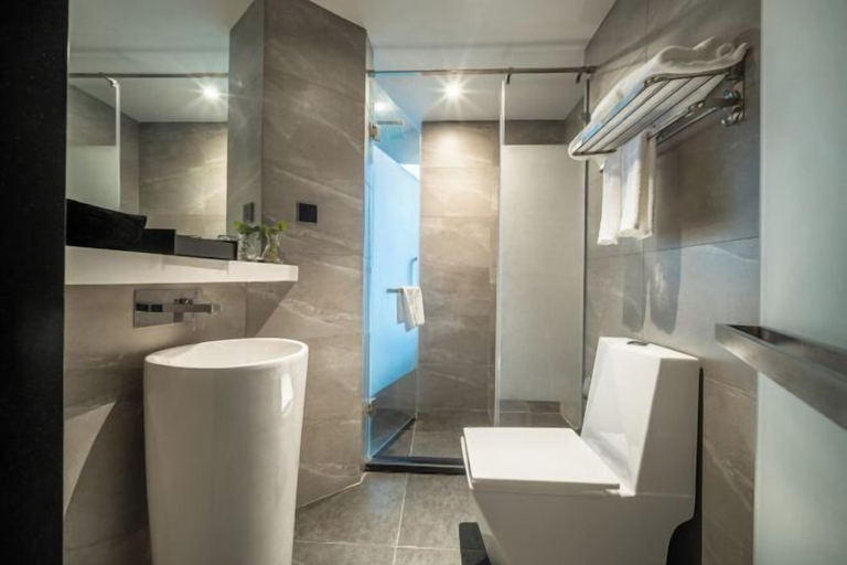 Bathroom 3, Guiyang Wufang Zhixuan Hotel, Guiyang