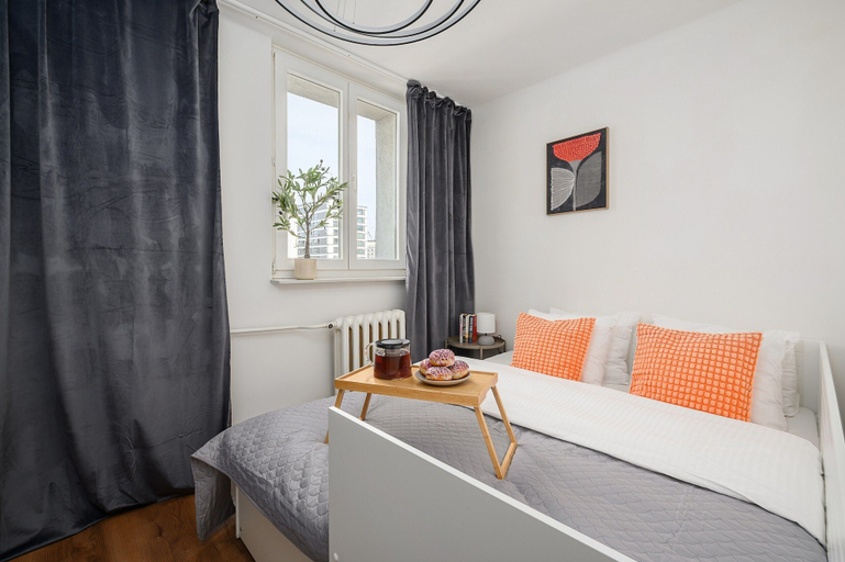 Room 4, Lumina comfy 4-room apartment center, Warsaw