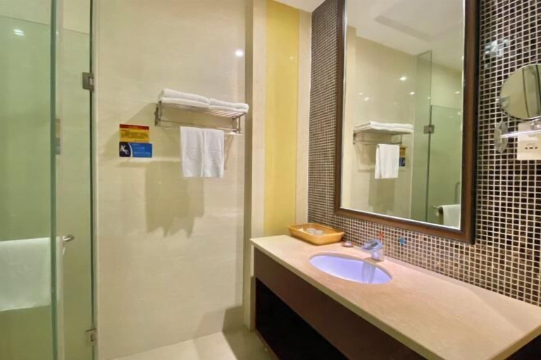 Bathroom 5, Kedu International Hot Spring Hotel, Longyan