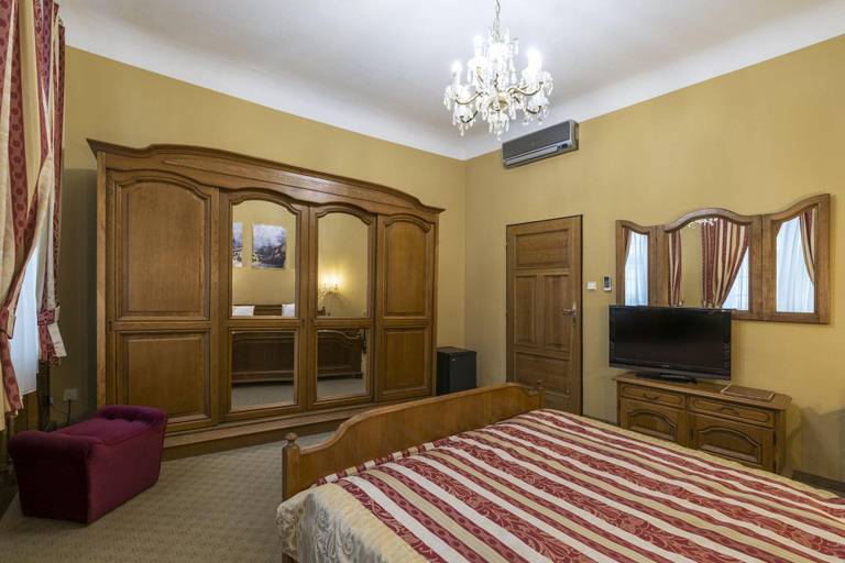Bedroom 3, Betlem Club Hotel, Praha 1