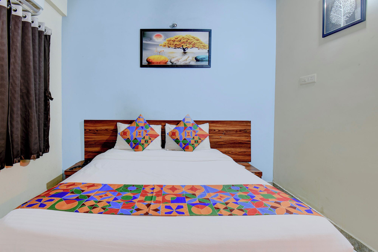 Room 3, Fabhotel Dream Sky, Pune