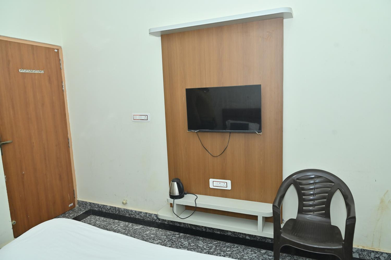 Bedroom 2, Shri Ram Mohan Palace, Mathura