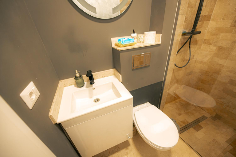 Bathroom 2, RMR Luxury Apartaments, Timisoara