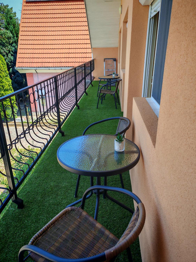 Others 3, Lilian apartmanhaz, Siófok