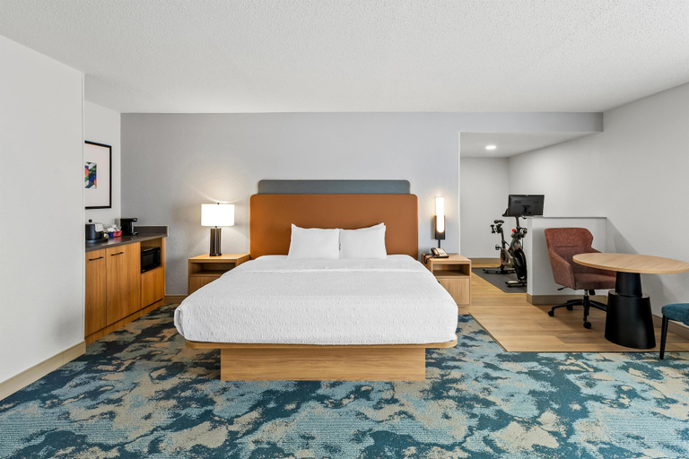 Bedroom 3, Hampton Inn Carrollton, Carroll