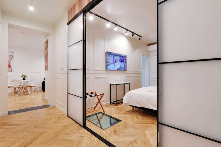 Room 4, Charming Apt - AC - 2br/6p - Near Bastille, Paris