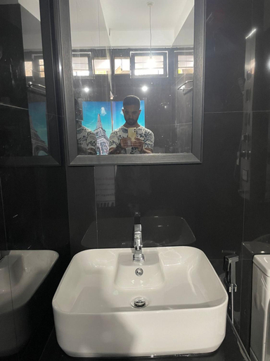 Bathroom 2, ThiliZ Place II, Weligama