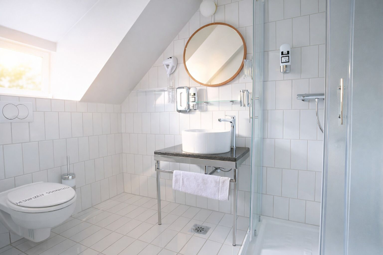 Bathroom 5, Das Schreder Hotel, München
