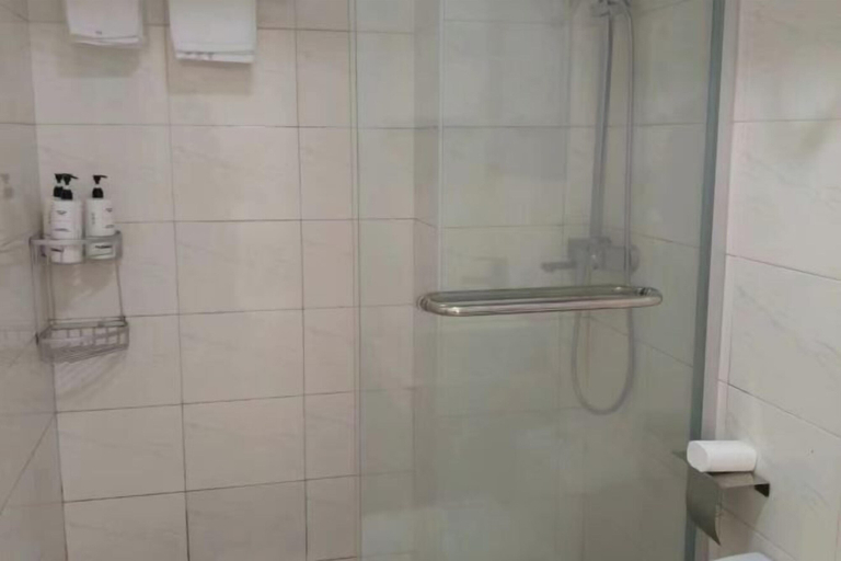 Bathroom 3, Nanwang Hotel (Shanghai Fengxian University Town), Shanghai