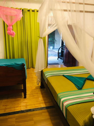 Bedroom 2, Ancient Tree Guesthouse, Weligama